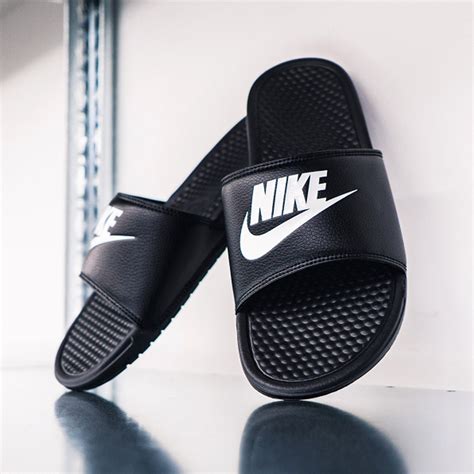 nike benassi jdi